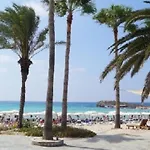 Apartment 2 Bedroom With Private Garden, Walk To Nissi Beach, Communal Swimming Pool Ayia Napa