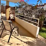 Apartment 2 Bedroom With Private Garden, Walk To Nissi Beach, Communal Swimming Pool *