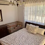 2 Bedroom With Private Garden, Walk To Nissi Beach, Communal Swimming Pool Apartment Ayia Napa